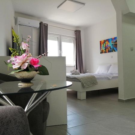 Redex Apartments Ochryda Zewnętrze zdjęcie