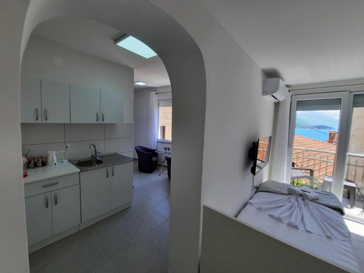 Redex Apartments Ochryda Zewnętrze zdjęcie